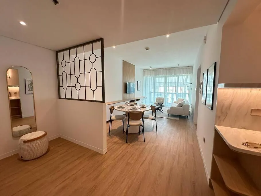 Rh-1Br Getaway In Downtown'S Most Desirable Locale 두바이 아파트